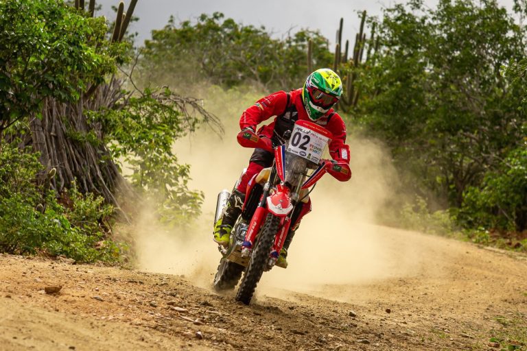 Equipe Honda Racing disputa 8ª edição do Rally Jalapão